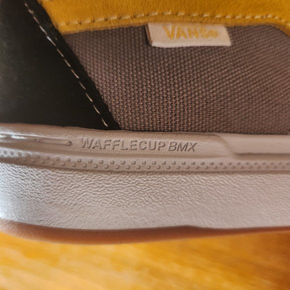 NWT VANS Professional BMX Sk8-Hi Suede/ Canvas Black/ Gray/ Gold Men (8.0) - Picture 13 of 16